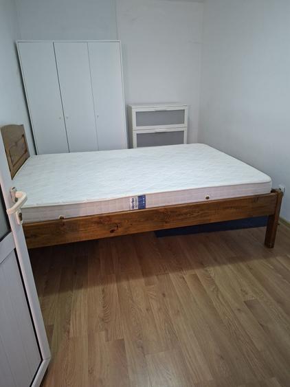 Apartament cu 2 camere semidecomandat în Jiului