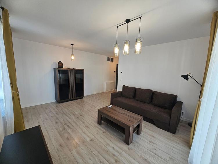 Apartament cu 2 camere decomandat în Băneasa