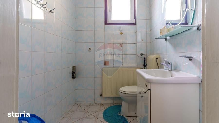 Casă cu 8 camere cu Teren 633 Mp în Gheorgheni
