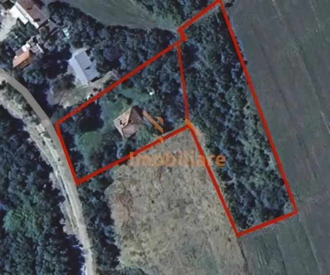 Teren de 2978 mp, în Derna