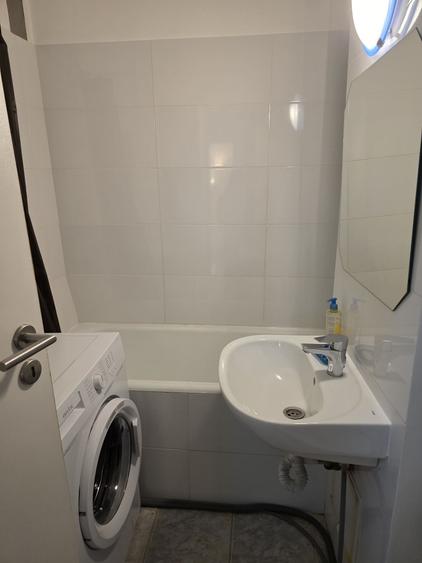 Apartament cu 2 camere decomandat în Apusului