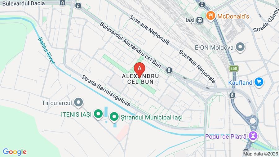 Apartament cu 3 camere semidecomandat în Alexandru cel Bun