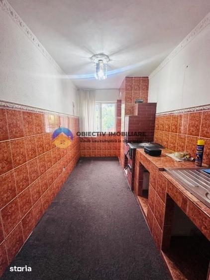 Apartament cu 4 camere decomandat în Ceahlău
