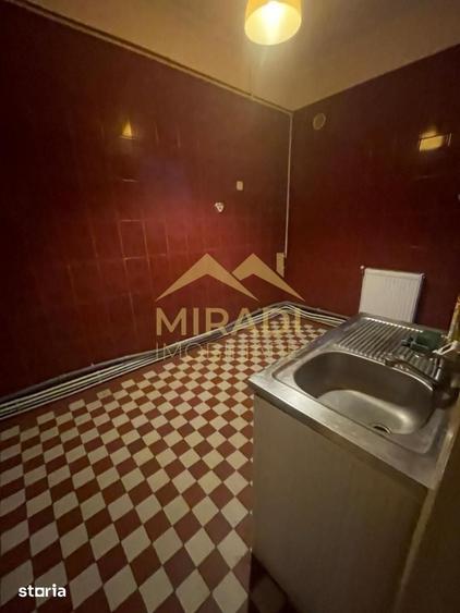 Apartament cu 4 camere în Aviatorilor