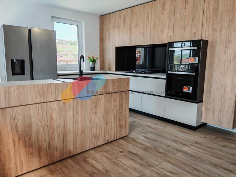 Apartament cu 3 camere decomandat în Dâmbul Rotund