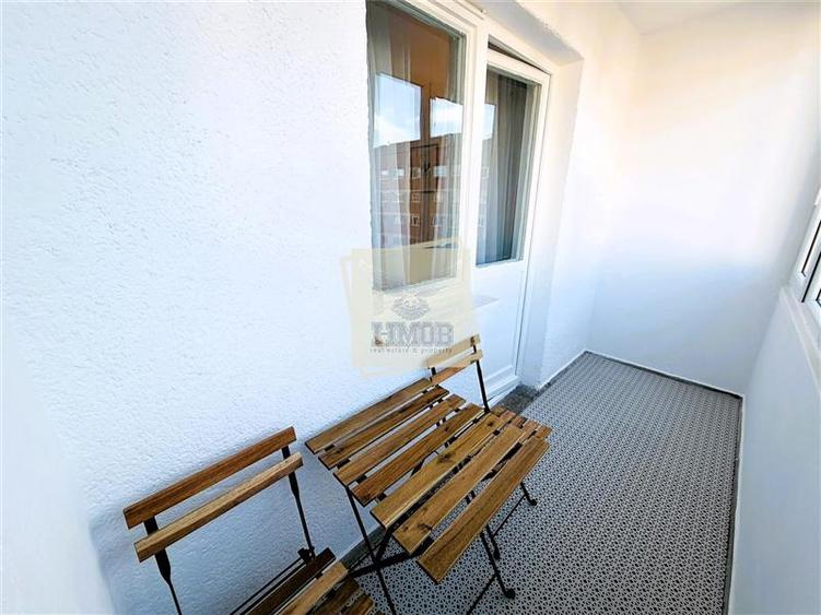 Apartament cu 3 camere decomandat, mobilat în Ștrand