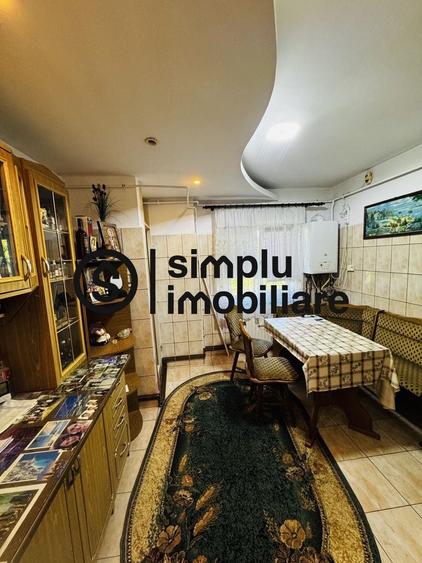 Apartament cu 3 camere decomandat în 1 Mai
