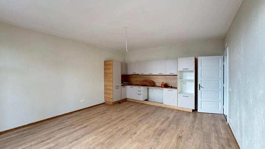 Apartament cu 3 camere decomandat în Ultracentral