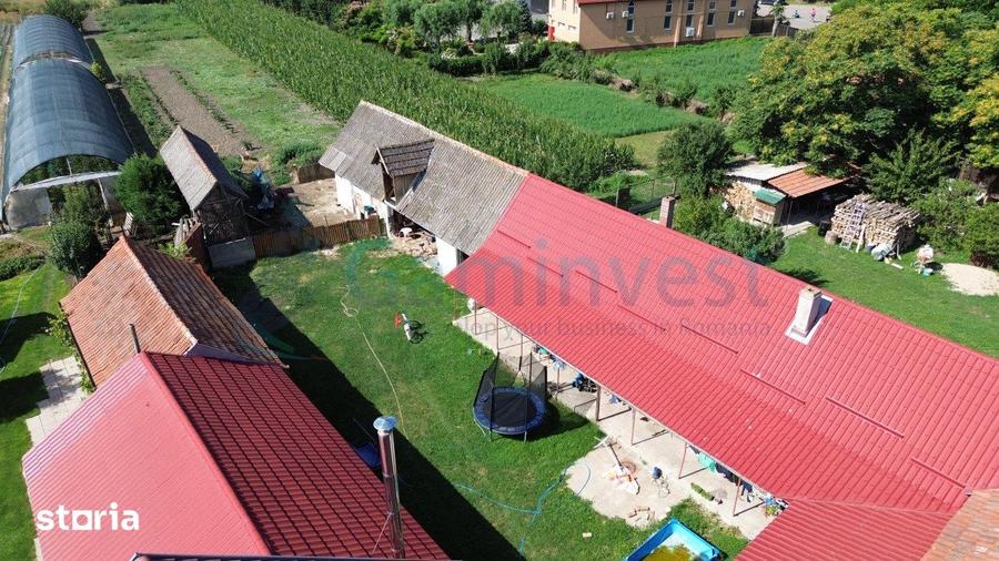 Casă cu 3 camere cu Teren 2500 Mp în Biharia
