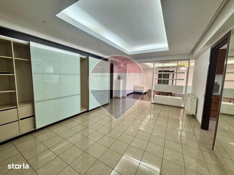 Apartament cu 4 camere în Eminescu