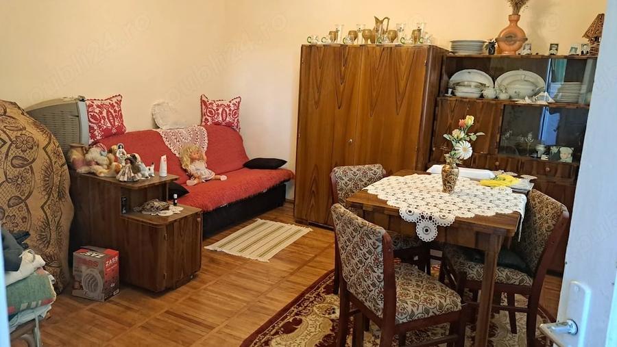 Casă cu 2 camere cu Teren 2330 Mp în Verveghiu