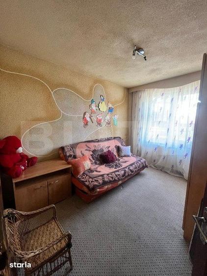 Apartament cu 3 camere în Independenței