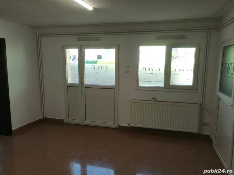 Casă cu 4 camere cu Teren 240 Mp în Democrației