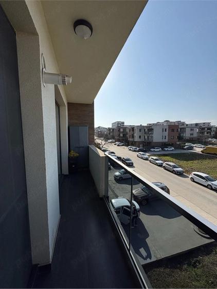 Apartament cu 2 camere semidecomandat, mobilat în Tomis Plus