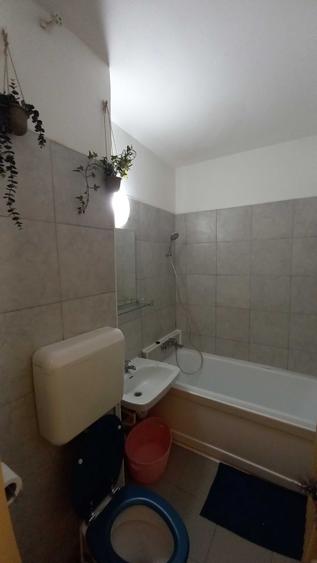 Garsonieră decomandată în Runcu