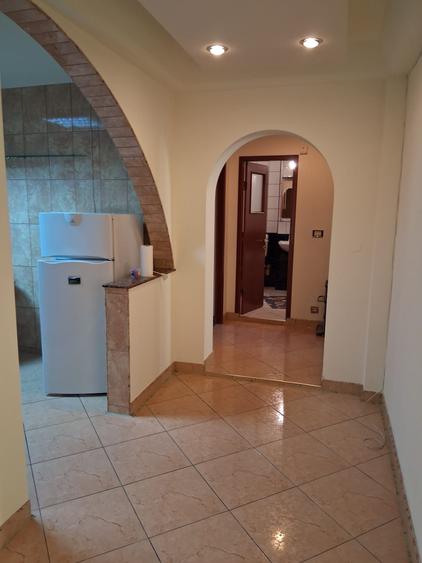 Apartament cu 3 camere decomandat în Unirii