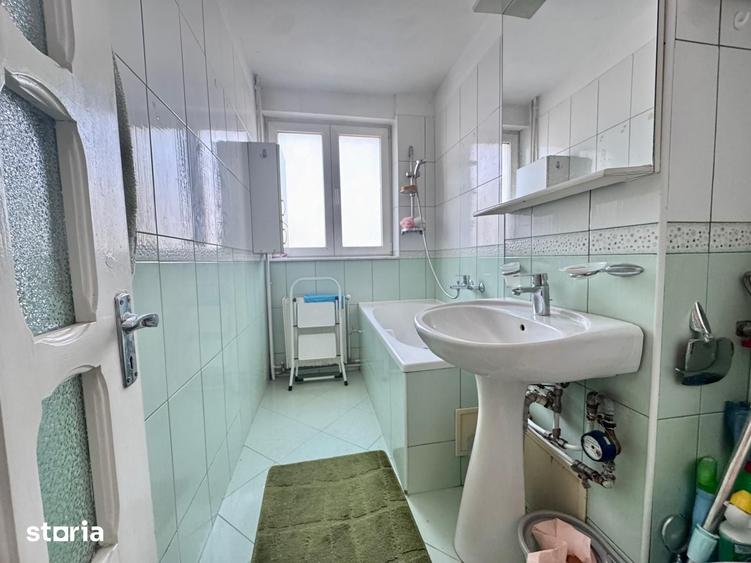 Apartament cu 3 camere decomandat în Orizont