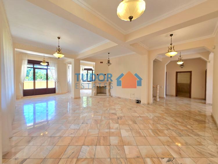 Casă individuală cu 11 camere cu Piscina în Pipera