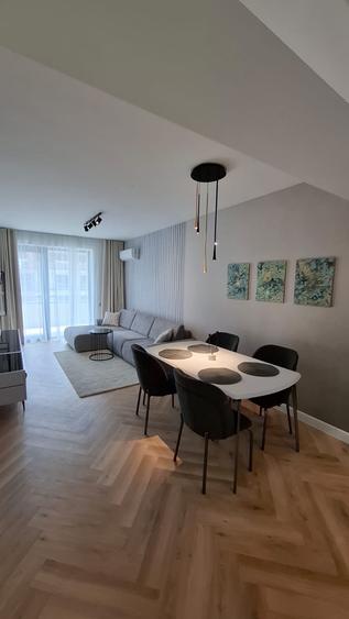 Apartament cu 3 camere decomandat în Pipera