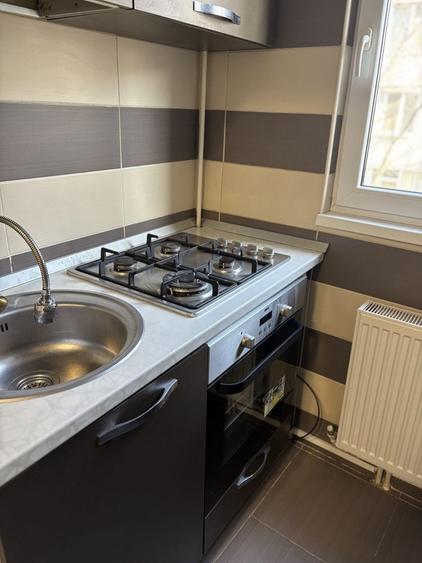 Apartament cu 2 camere decomandat în Micro 16