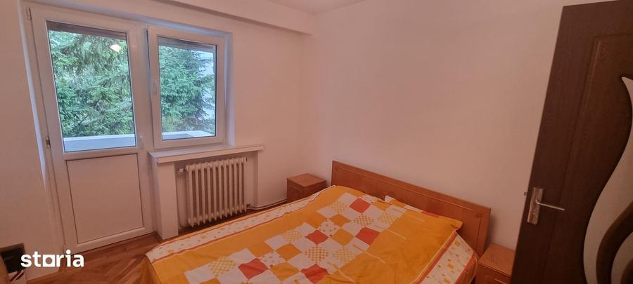 Apartament cu 3 camere decomandat în Central