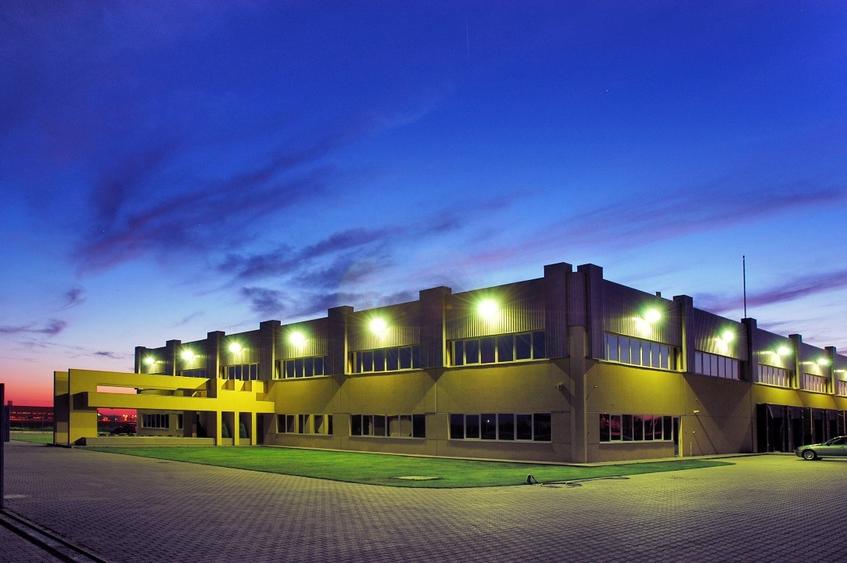 Proprietate specială, de 3,500 mp, în Vest