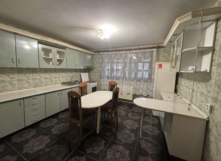 Casă cu 4 camere cu Teren 650 Mp în Grădiște