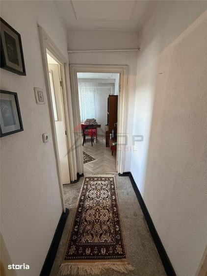 Apartament cu 4 camere în Mircea cel Bătrân