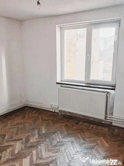 Apartament cu 3 camere decomandat în Peninsula