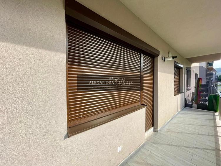 Apartament cu 2 camere semidecomandat, mobilat în Florești
