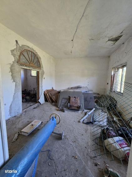 Casă cu 4 camere în Ciupercenii Noi