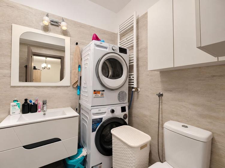 Apartament cu 2 camere semidecomandat, mobilat în Europa