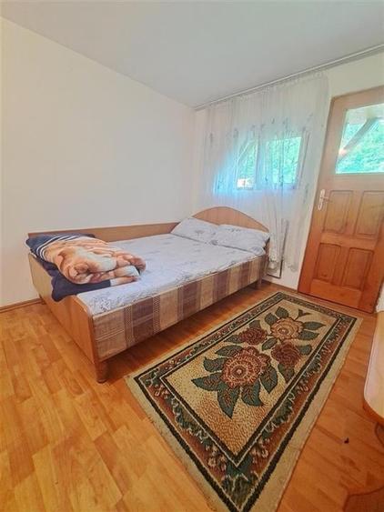 Casă individuală cu 6 camere cu Teren 2455 Mp în Pădurea Neagră
