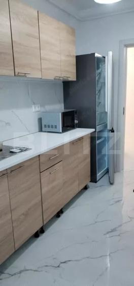 Apartament cu 2 camere semidecomandat, mobilat în Galata