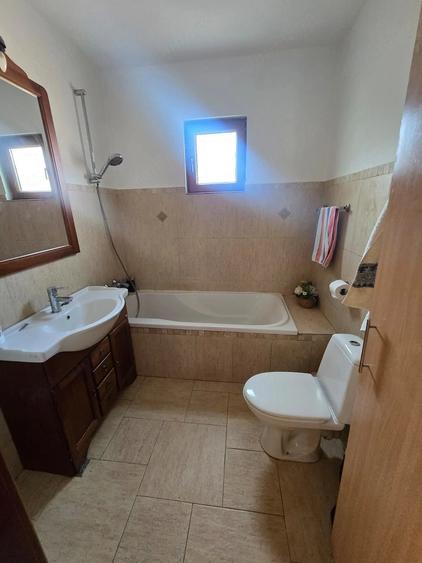 Casă cu 3 camere cu Teren 320 Mp în Exterior Vest