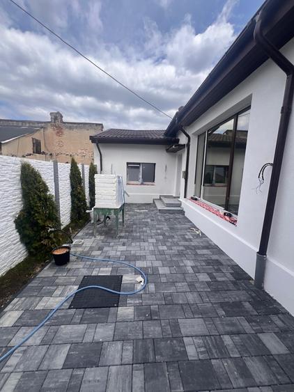 Casă individuală cu 3 camere cu Canalizare în Bucureștii Noi