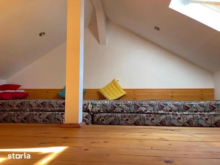 Casă cu 5 camere cu Teren 2000 Mp în Central