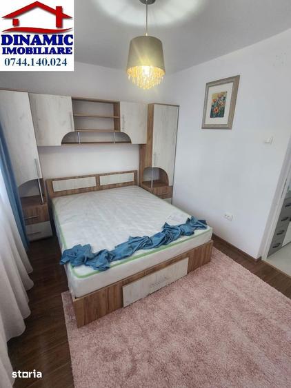 Apartament cu 3 camere semidecomandat, mobilat în Ultracentral