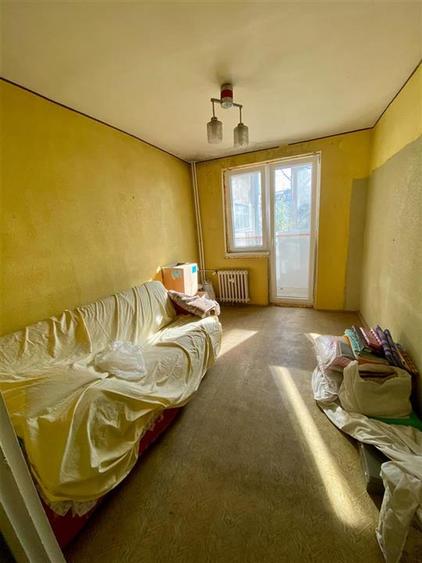 Apartament cu 3 camere decomandat în Rogerius