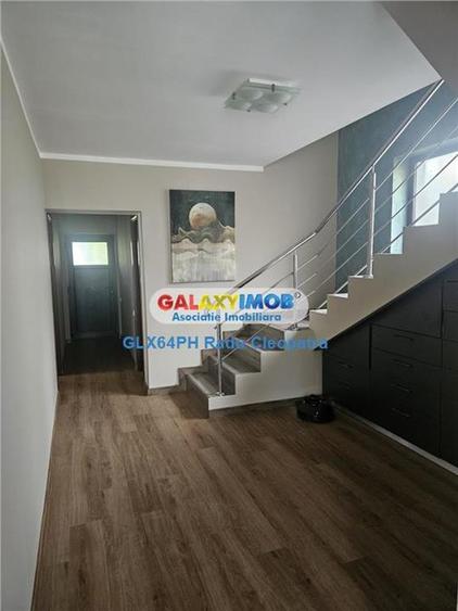 Casă cu 5 camere cu Teren 1000 Mp în Păulești