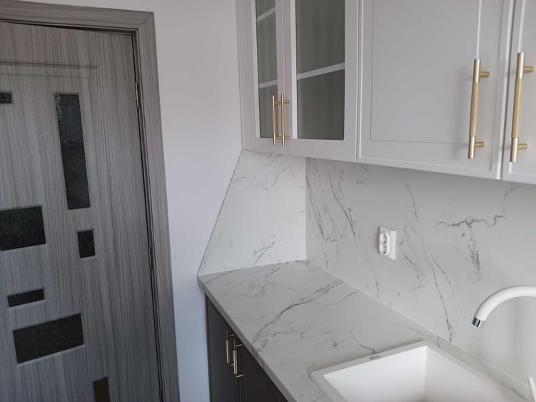 Apartament cu 2 camere decomandat în Florești
