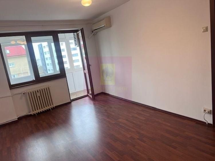 Apartament 3 camere Piata 1 Mai- Ion Mihalache- stradal. - 1