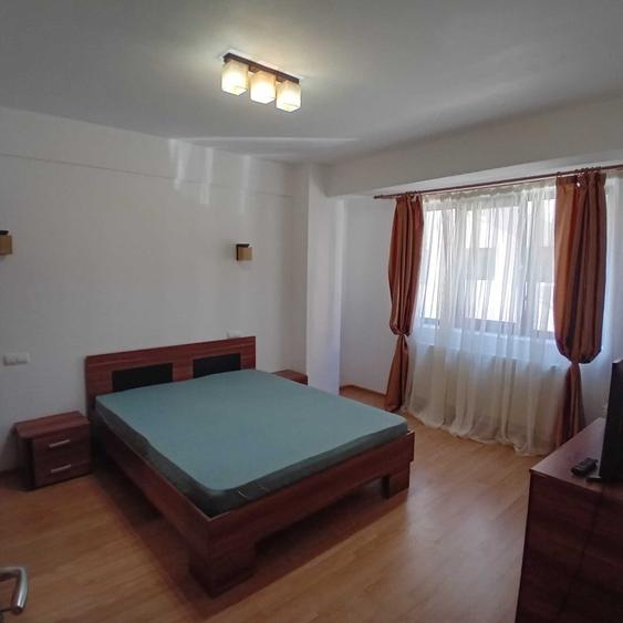 Apartament cu 2 camere decomandat în Apusului