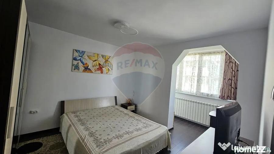 Apartament cu 2 camere decomandat în Precista