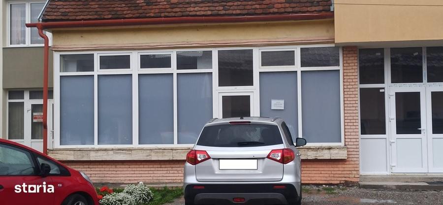 Spațiu comercial, de 120 mp, în Central