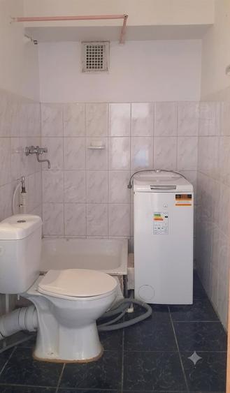Apartament cu 4 camere decomandat în Poarta 6