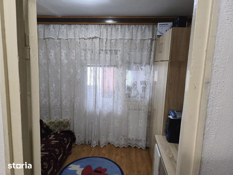 Apartament cu 2 camere în Micro 14
