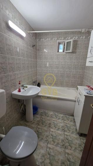 Apartament cu 2 camere decomandat în Decebal