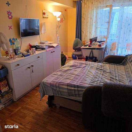 Apartament cu 3 camere decomandat în Centrul Civic