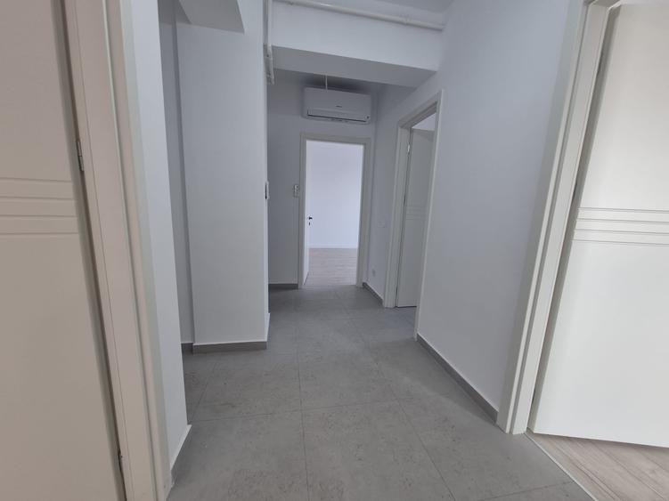 Apartament cu 3 camere decomandat în Galata